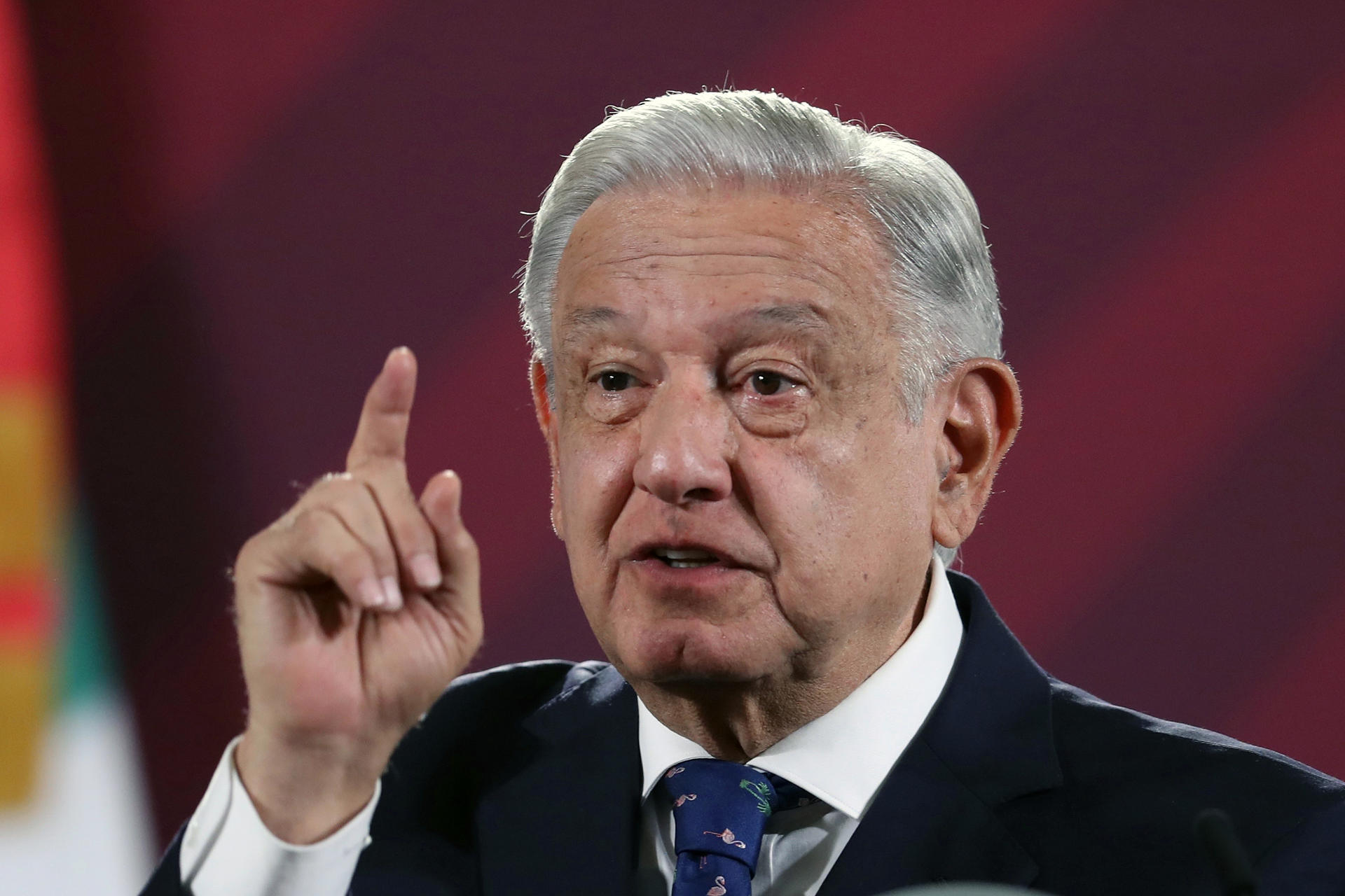 “Son como 10”: AMLO confirma que hay funcionarios del Gobierno que buscarán competir en elecciones