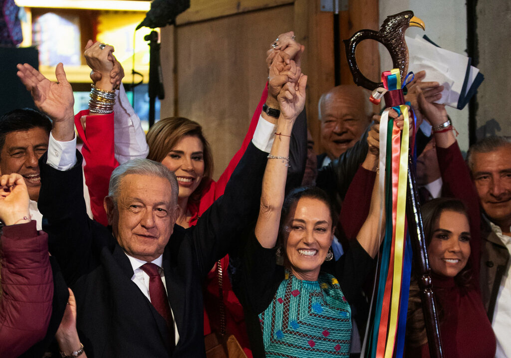 “Estoy muy contento y orgullo de la actitud de nuestro pueblo”: López Obrador festeja triunfo de Sheinbaum