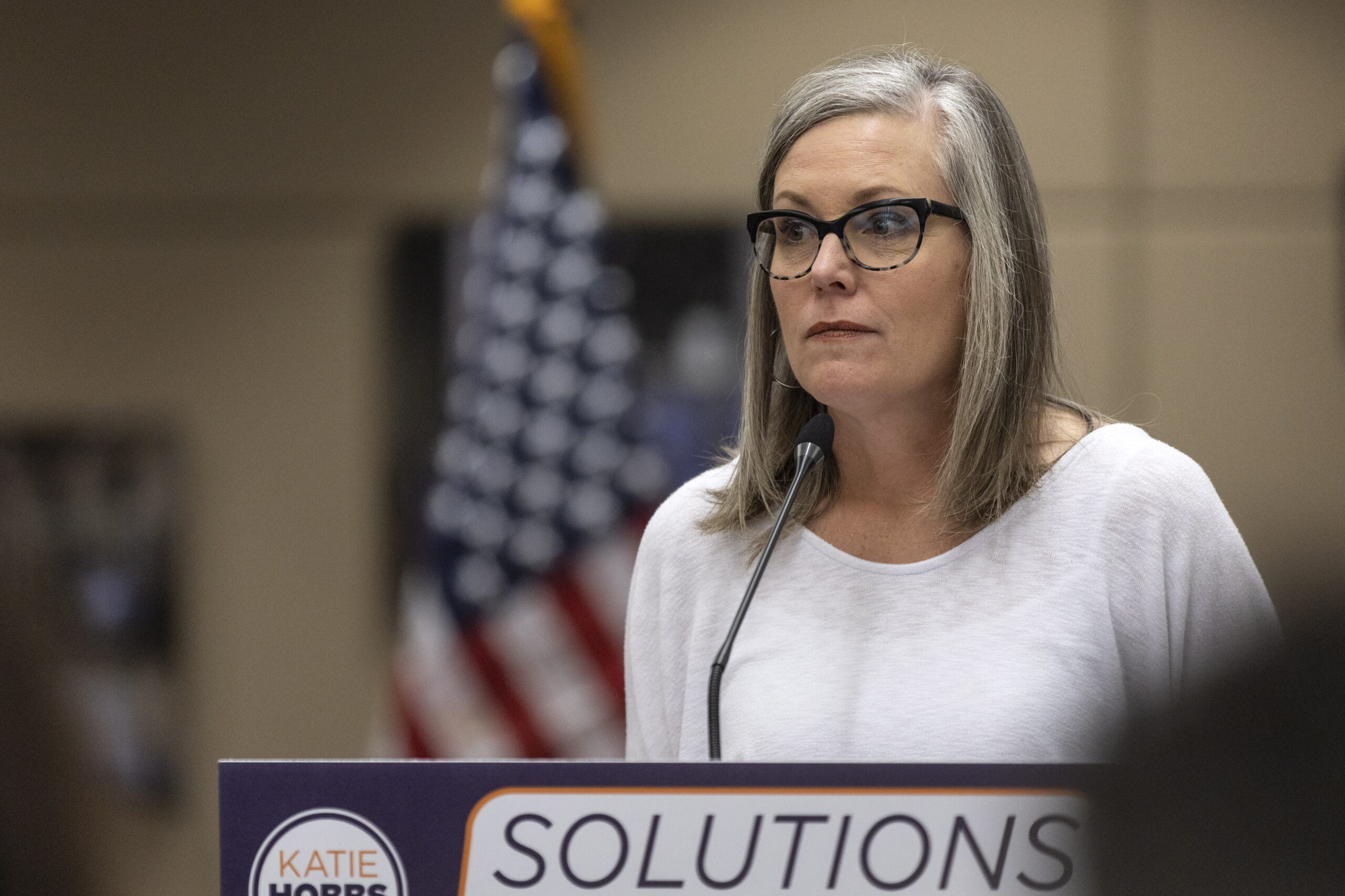 Arizona otorga recursos a la Policía ante liberación masiva de migrantes en la frontera Arizona otorga recursos a la Policía ante liberación masiva de migrantes en la frontera