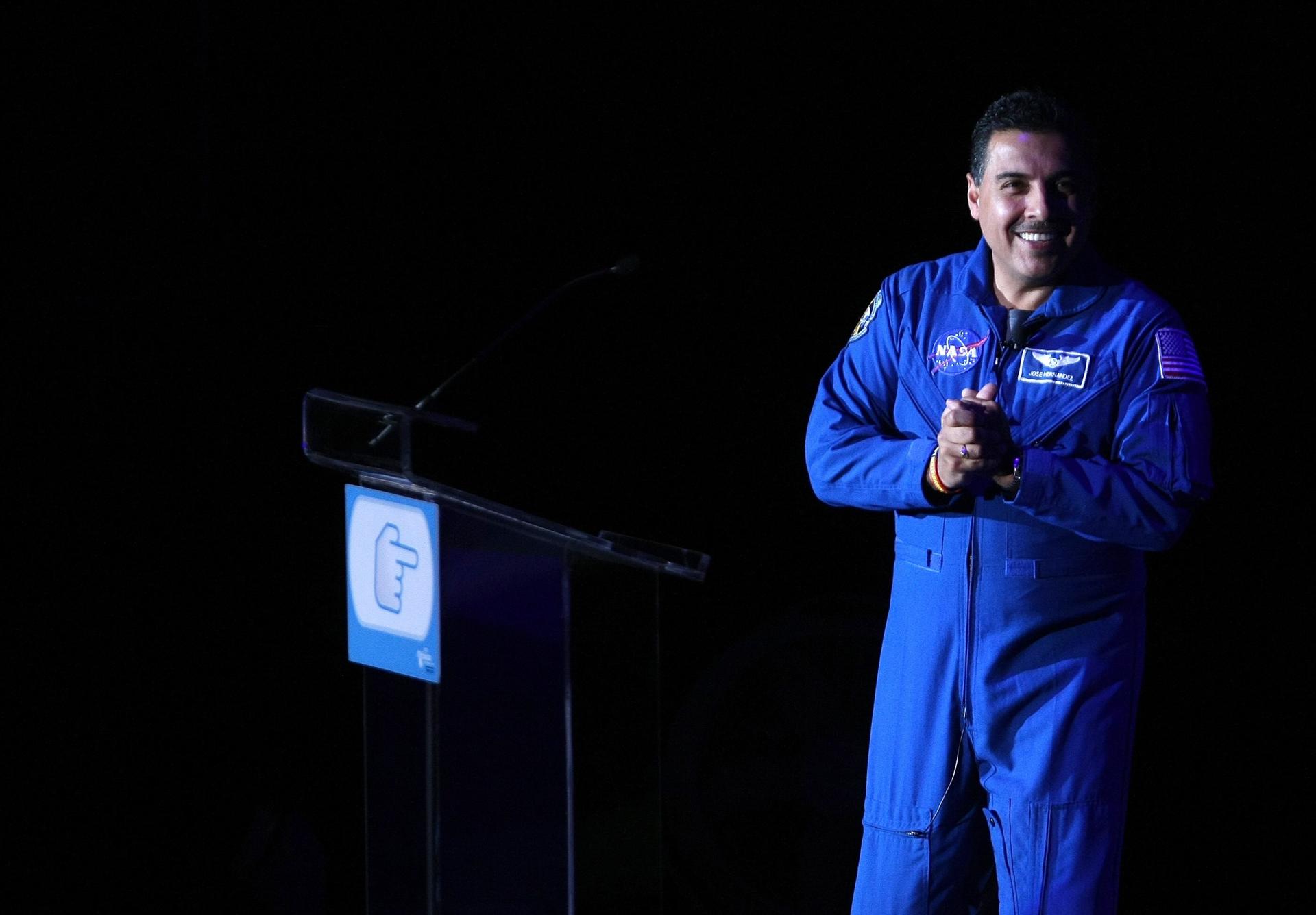 Astronauta José Hernández se conmueve viendo su vida en una película Astronauta José Hernández se conmueve viendo su vida en una película