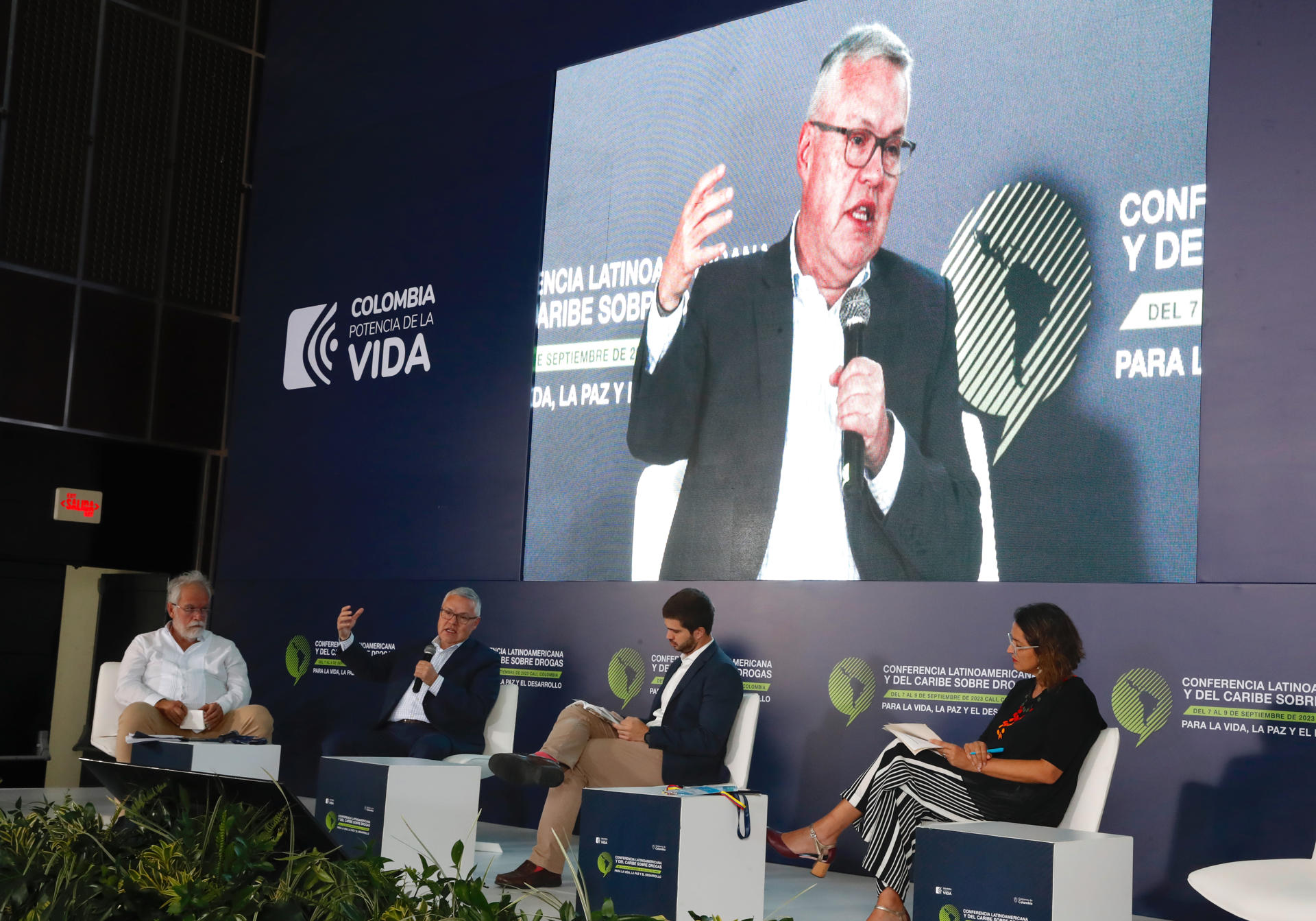 Cumbre deja acuerdos sobre fracaso de guerra de drogas pero tabúes sobre legalizar cocaína Cumbre deja acuerdos sobre fracaso de guerra de drogas pero tabúes sobre legalizar cocaína