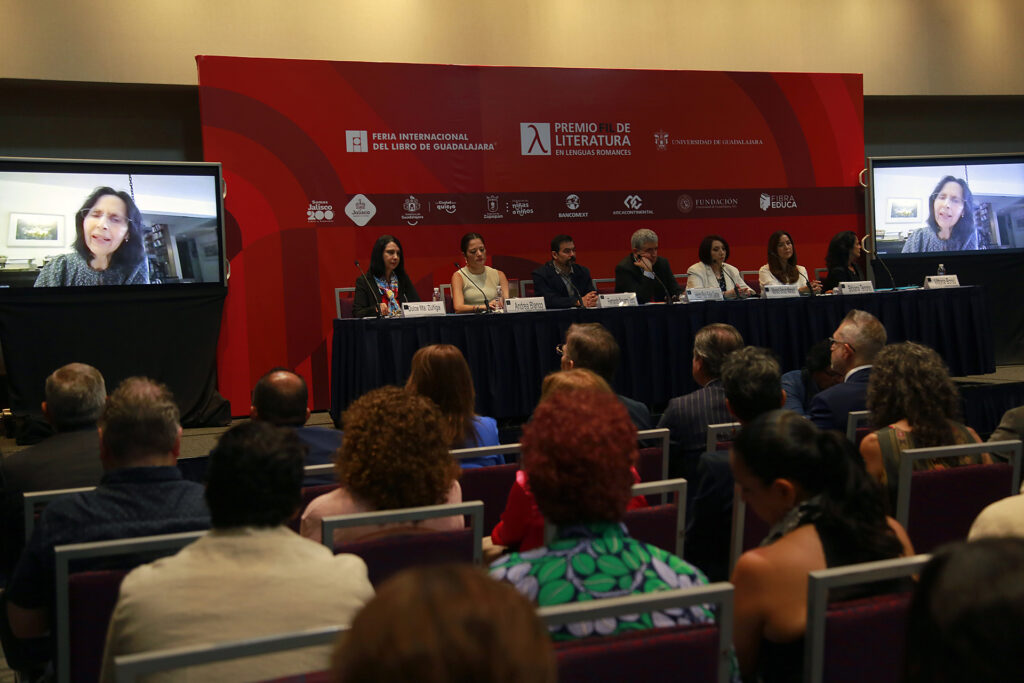 La escritora Coral Bracho gana el Premio FIL de Literatura 2023 - coral-bracho-gana-el-premio-fil-de-literatura-2023-2-1024x683