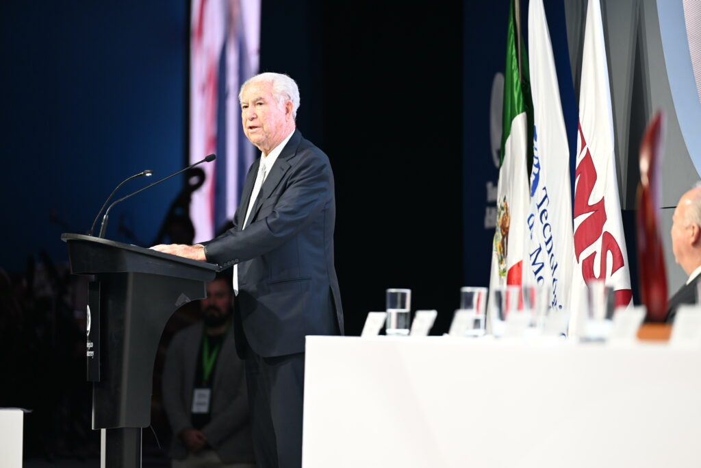 Cumple 30 años el Premio Eugenio Garza Sada - daniel-1024x683