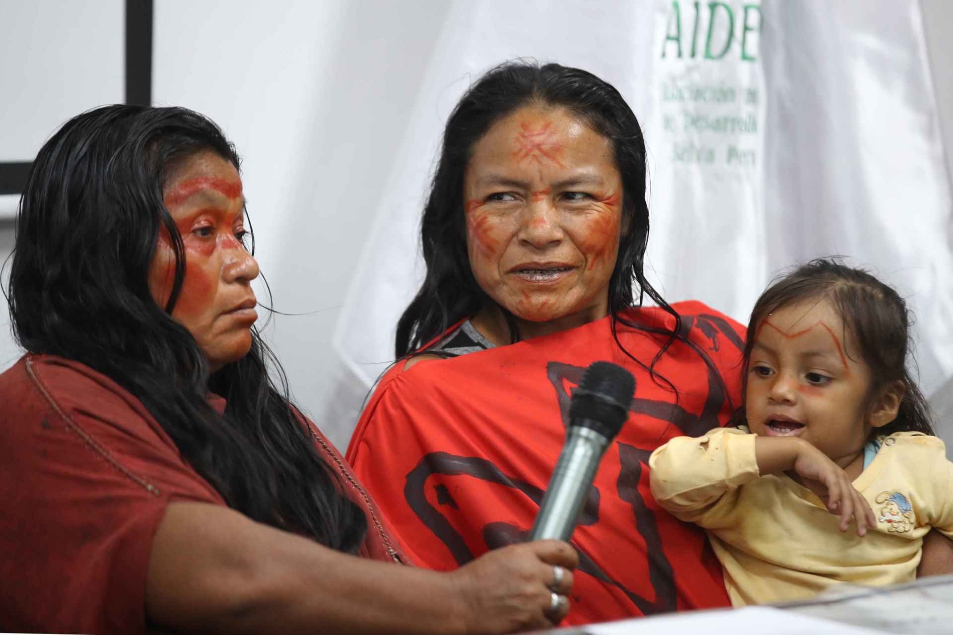 Familiares de indígenas asesinados en Perú rechazan la anulación de sentencia de los culpables