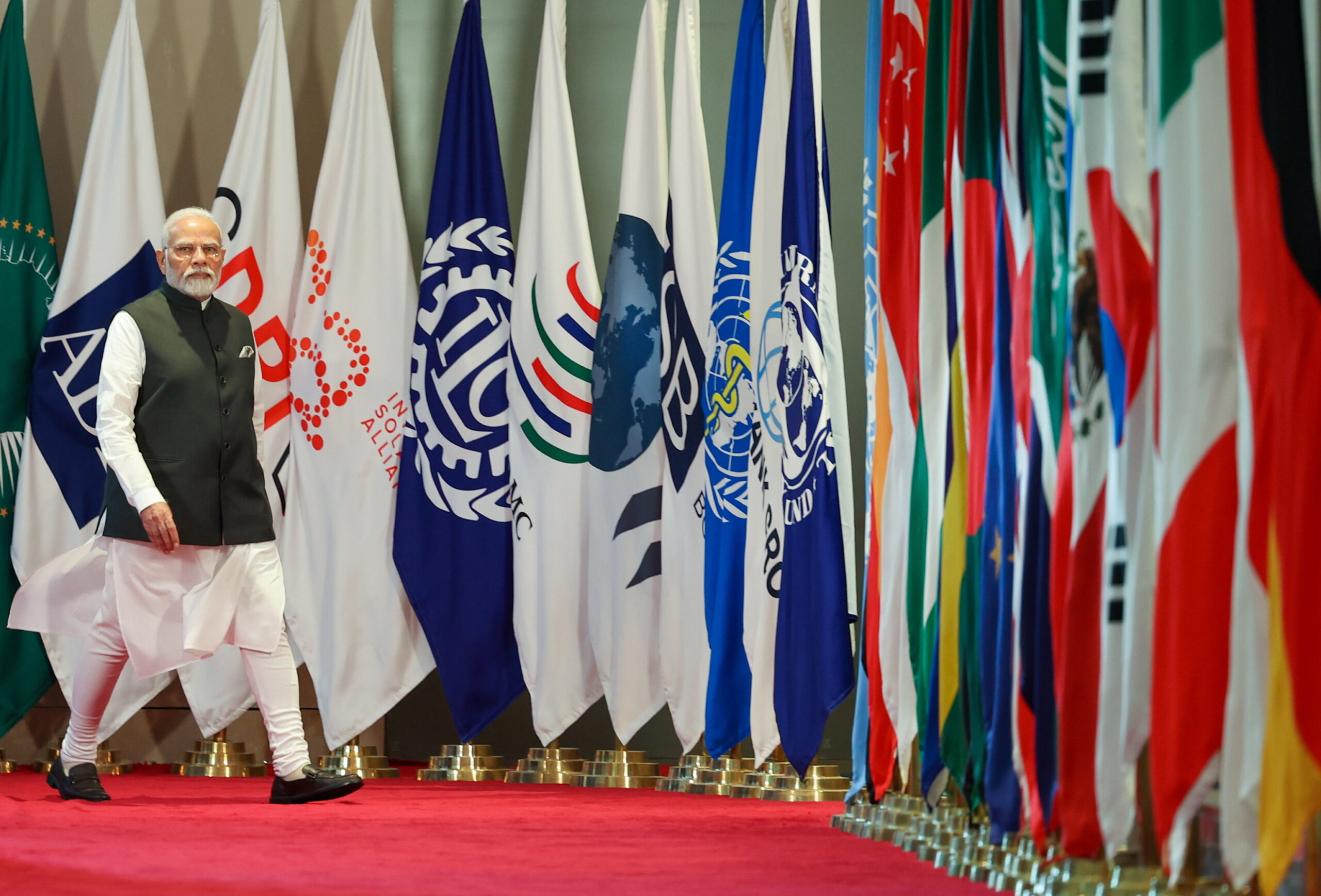 Líderes del G20 comienzan a llegar divididos en una cumbre de dos días en Nueva Delhi