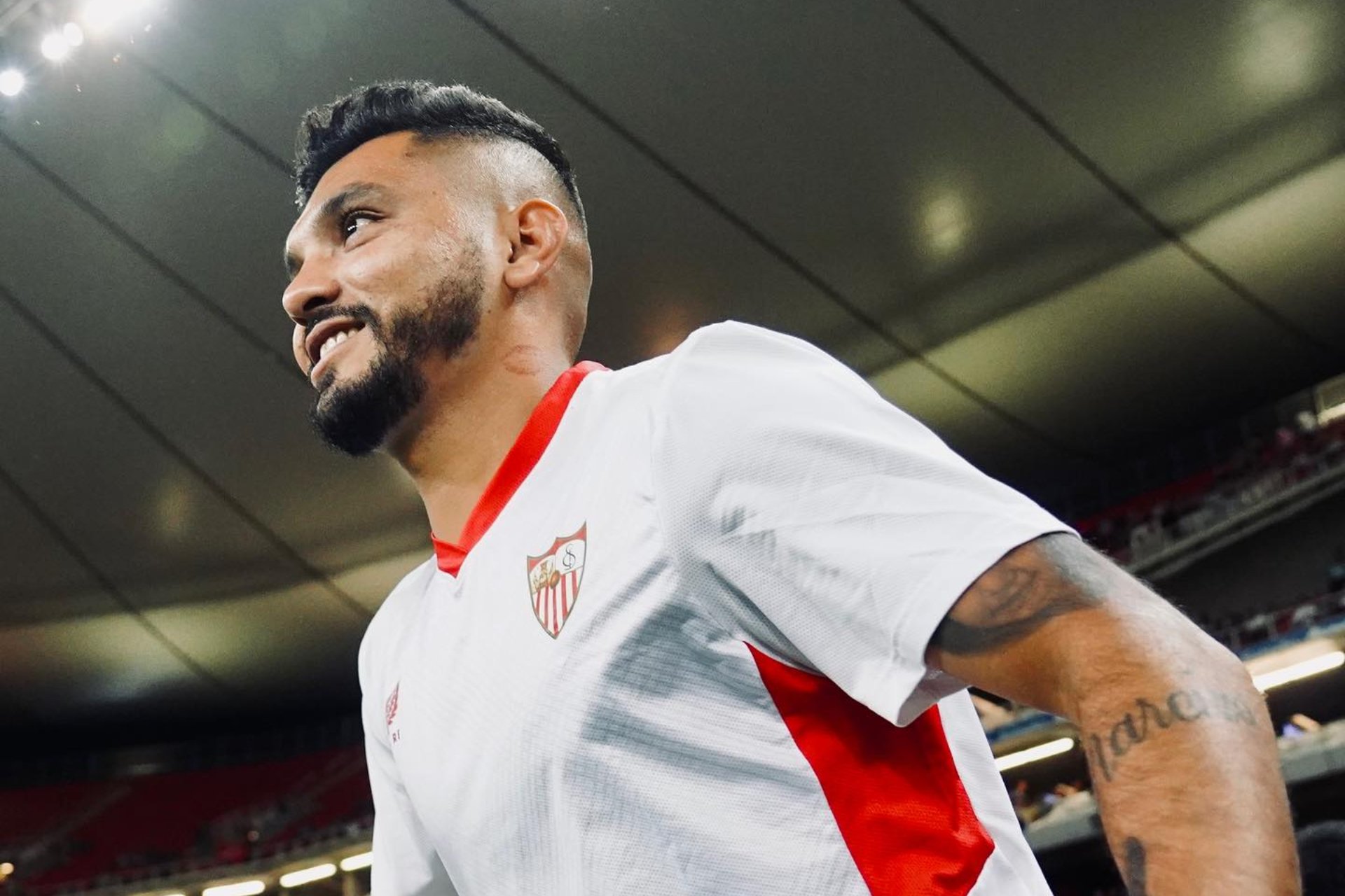 Jesús ‘Tecatito’ Corona, traspasado a Rayados de Monterrey