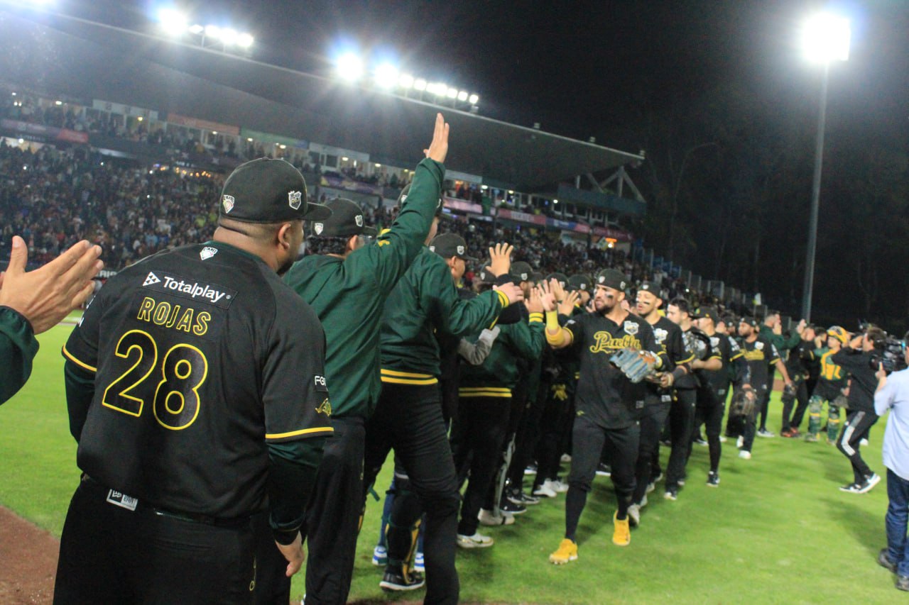 Pericos derrotan a Algodoneros y empatan la final de la Liga Mexicana de Béisbol
