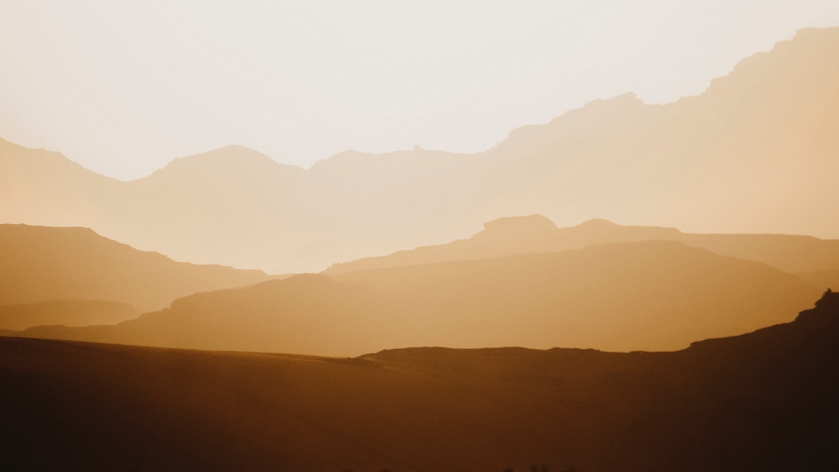 Kazajistán busca abrir al turismo internacional los “paisajes marcianos” de Boszhyra