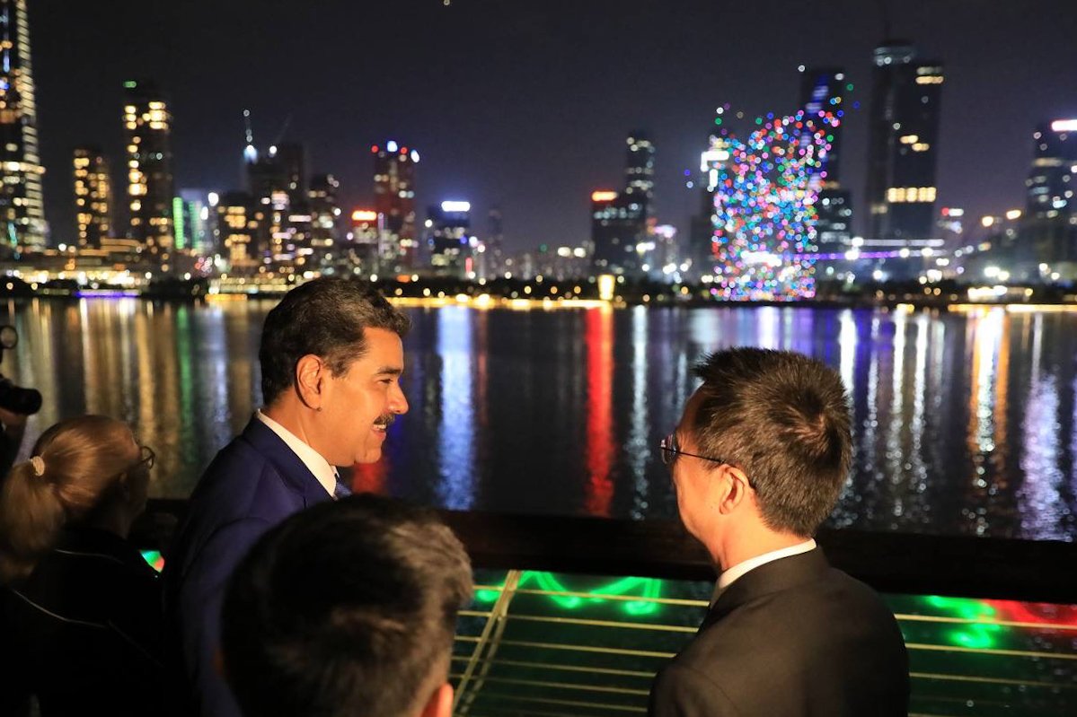 Maduro inicia su visita a China en la megalópolis tecnológica de Shenzhen