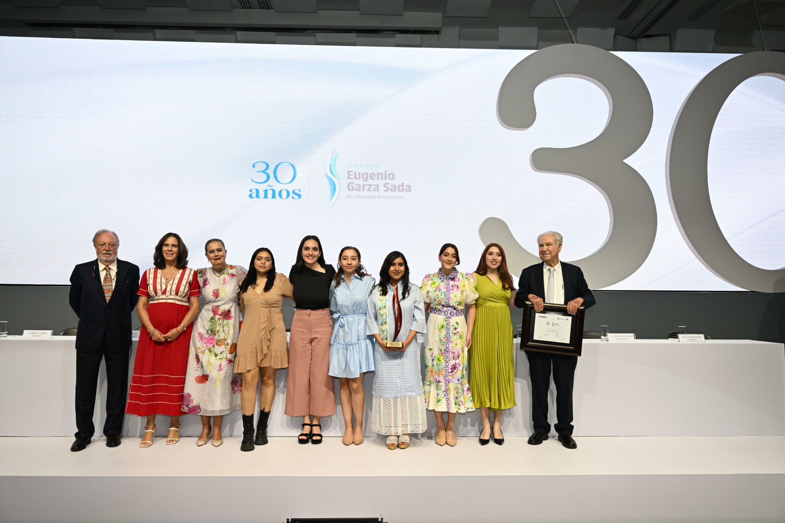 Cumple 30 años el Premio Eugenio Garza Sada