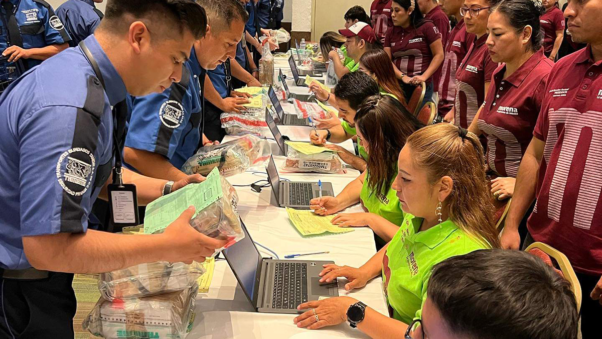 Gobernadores por Morena respaldan consulta interna tras denuncia de Ebrard Gobernadores por Morena respaldan consulta interna tras denuncia de Ebrard