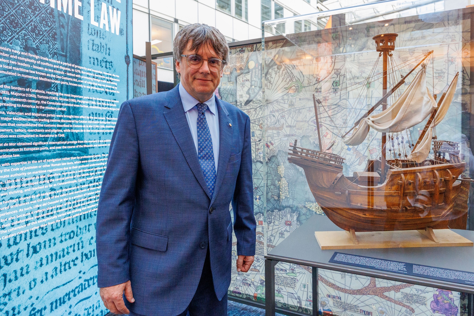 Puigdemont critica al Parlamento Europeo por “censurar” y obligar a retirar una foto del 1-0