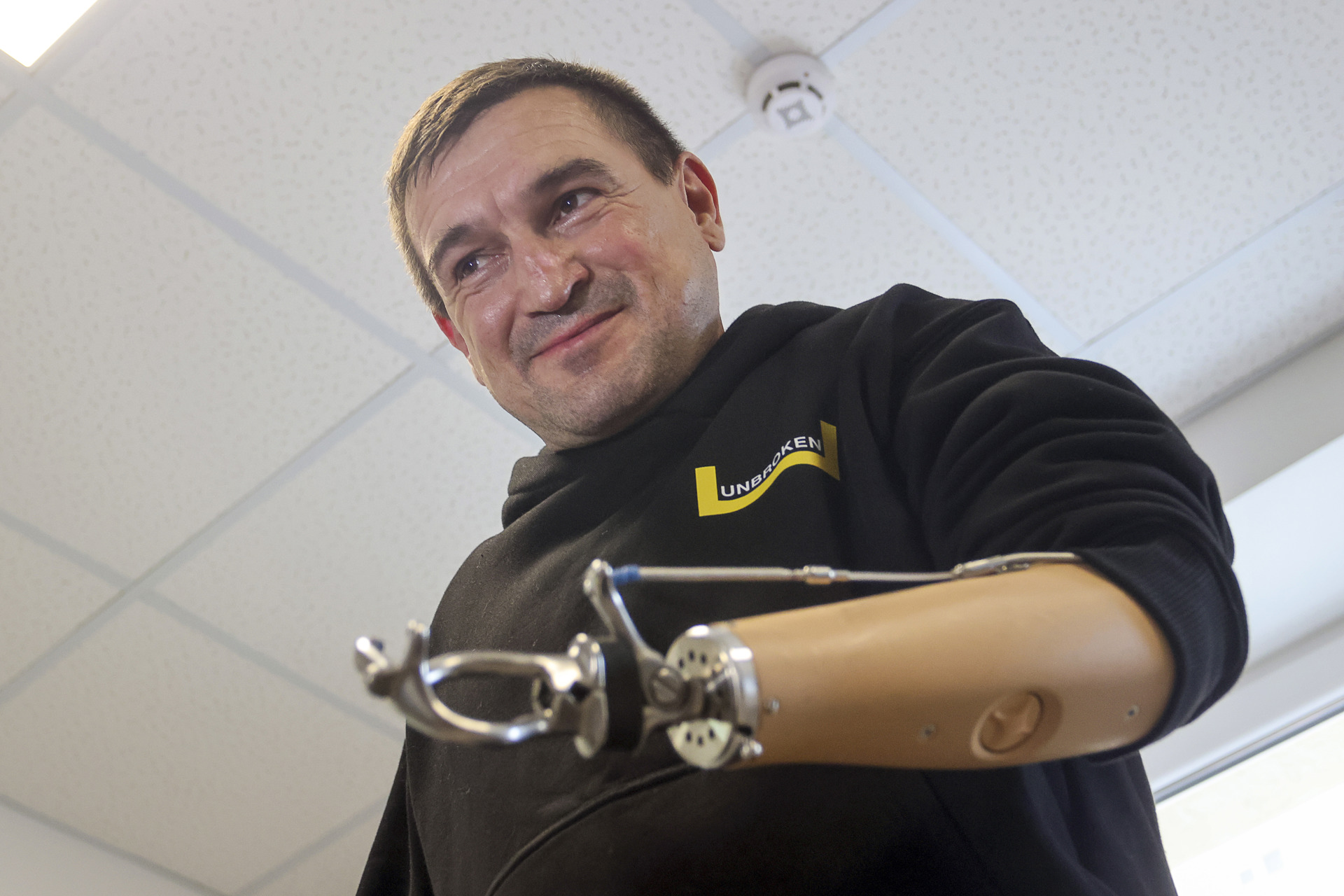 Soldados ucranianos se adaptan a la vida con prótesis tras perder miembros en la guerra