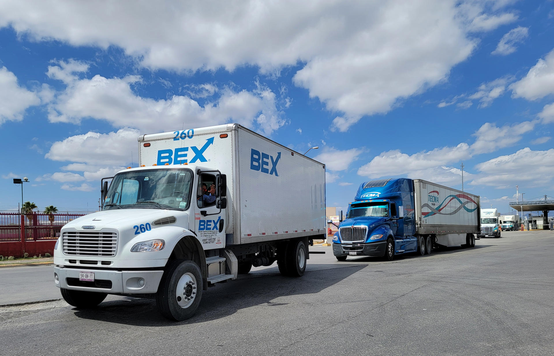 Transportistas ven freno en exportaciones en Ciudad Juárez por crisis migrante Transportistas ven freno en exportaciones en Ciudad Juárez por crisis migrante