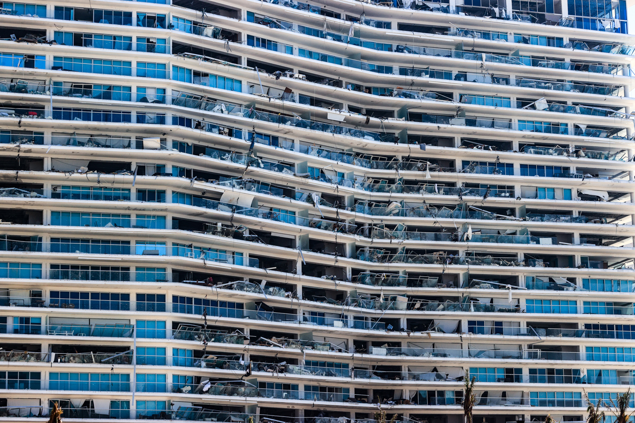 Después de 10 días, reestablecen 93 % de luz por Otis en Acapulco