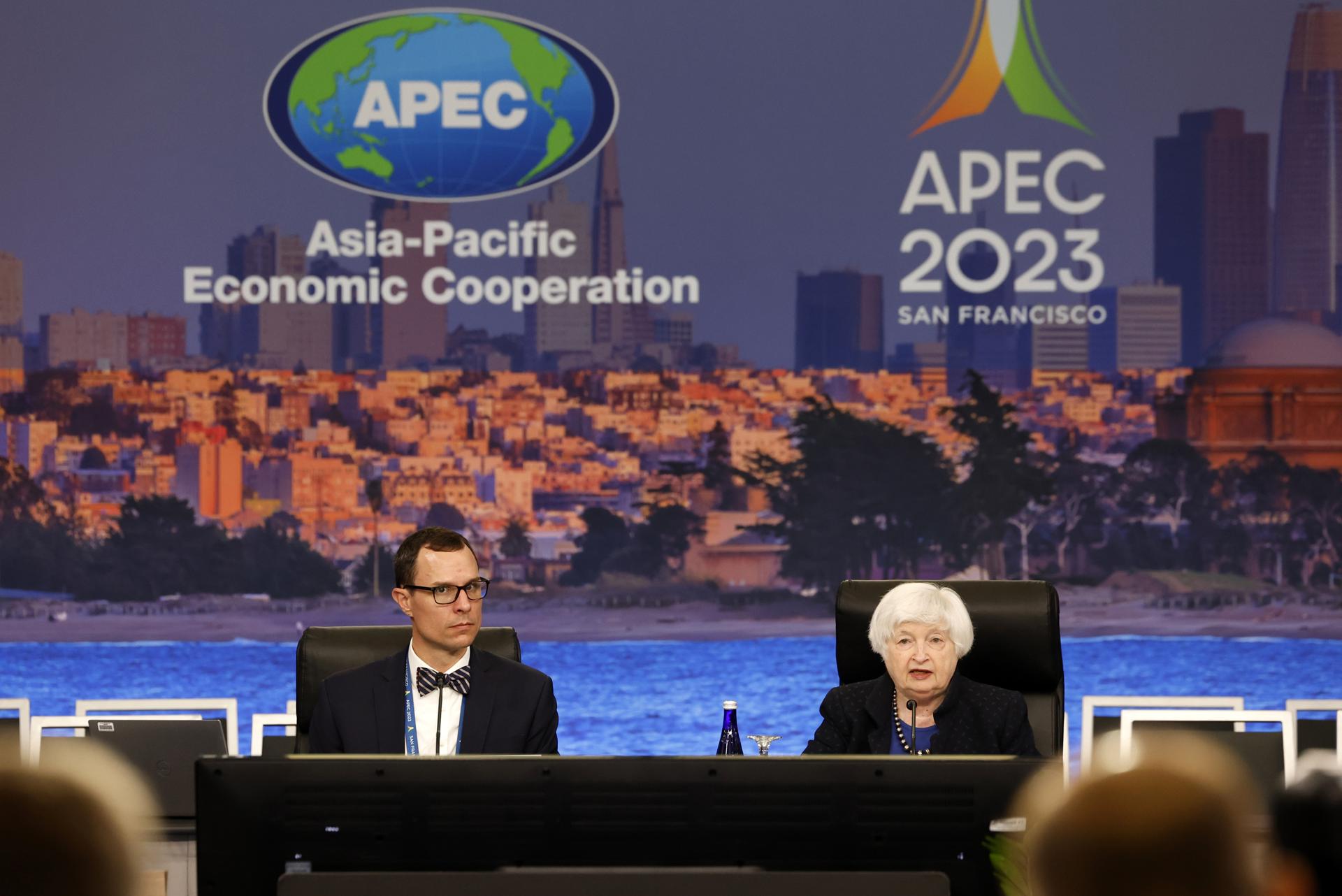 Ekonomi APEC membahas keuangan berkelanjutan dan aset digital