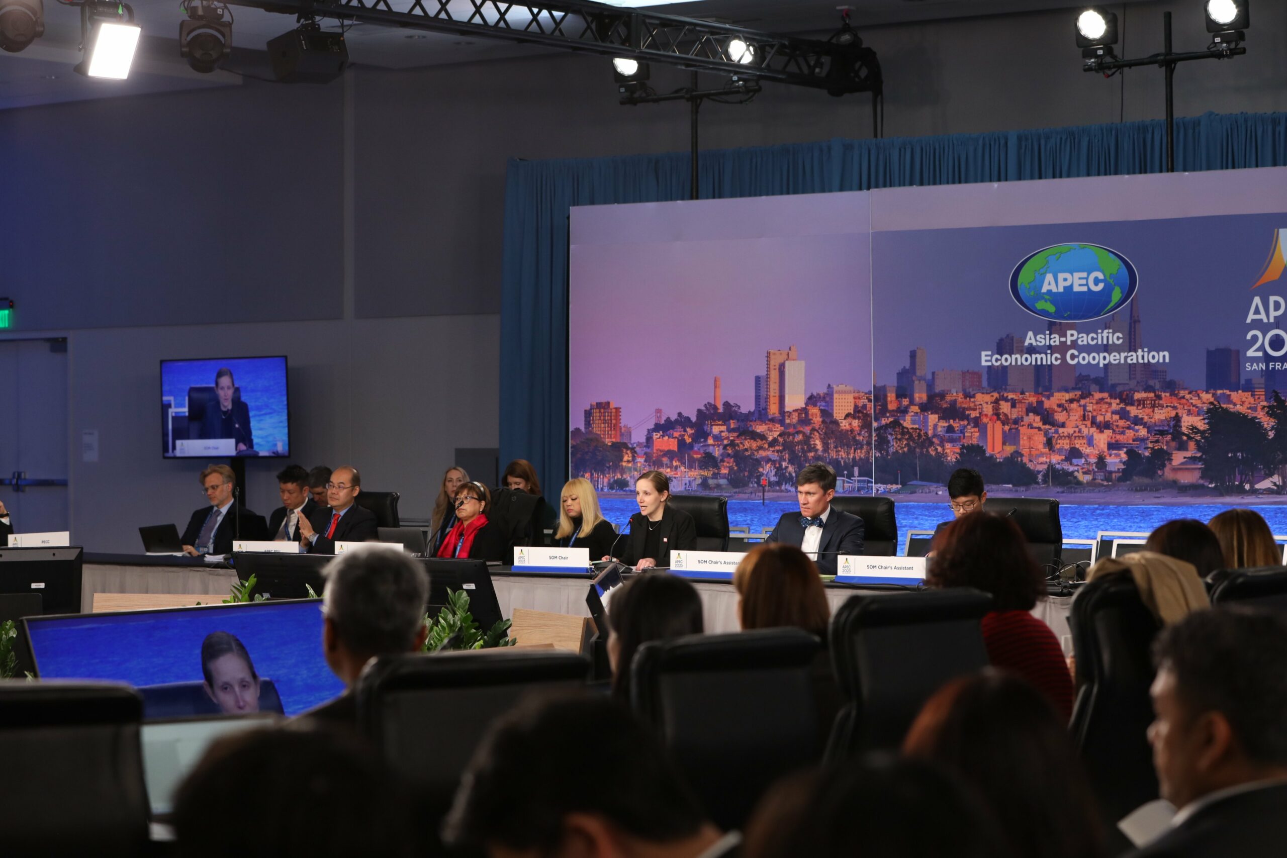 El PIB de los miembros APEC crece más que la economía global, según la propia organización