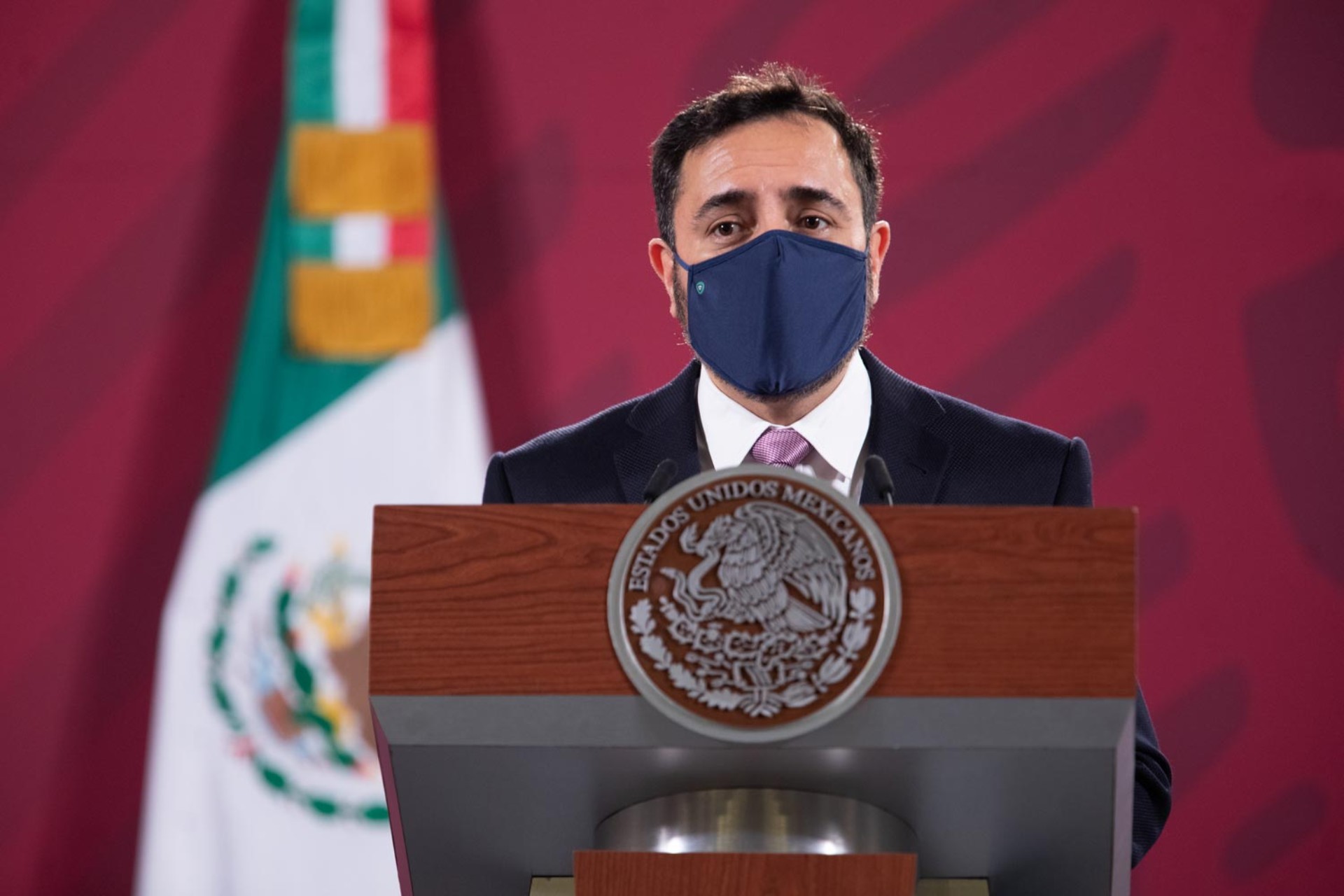 AMLO ratifica a Arturo Reyes como director del IPN