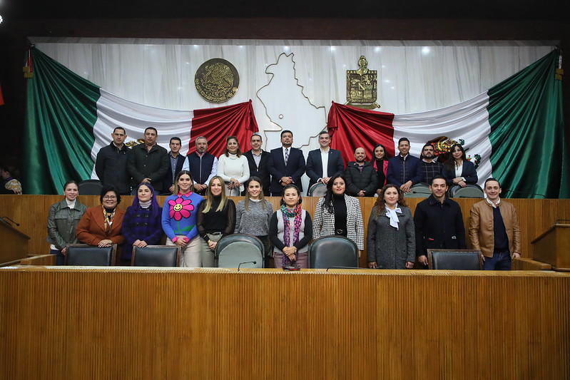 Congreso de NL se mantuvo firme ante portazo de simpatizantes de MC, asegura diputado Mauro Guerra