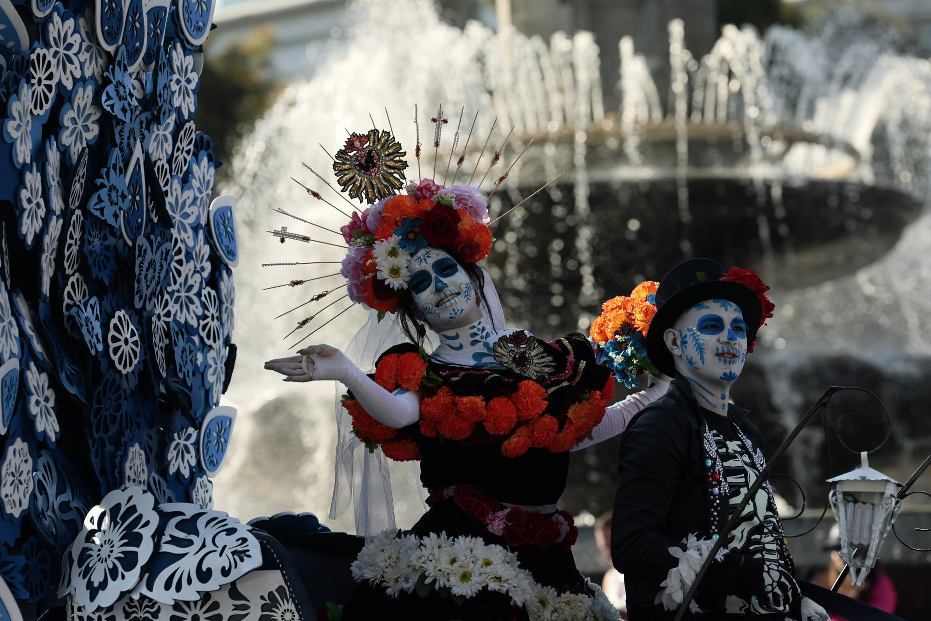 Festividades por Día de Muertos terminan con mega desfile de calaveras en CDMX Festividades por Día de Muertos terminan con mega desfile de calaveras en CDMX