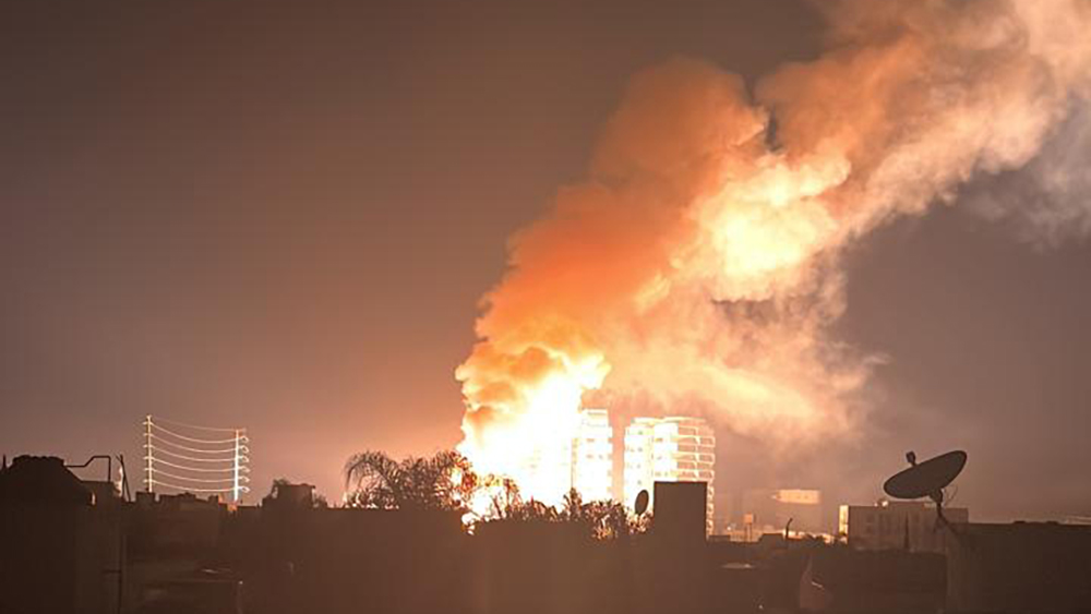 #Video Explosión en subestación eléctrica deja sin luz a Juriquilla, Querétaro