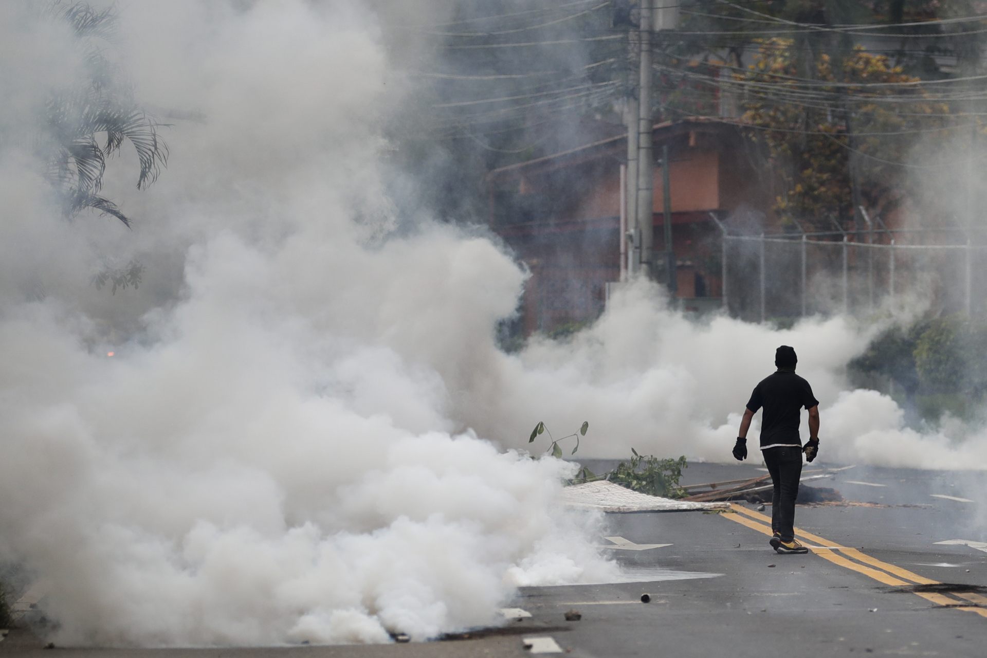 Gobierno panameño advierte a los maestros en huelga la suspensión de su salario si no retornan a clases Gobierno panameño advierte a los maestros en huelga la suspensión de su salario si no retornan a clases