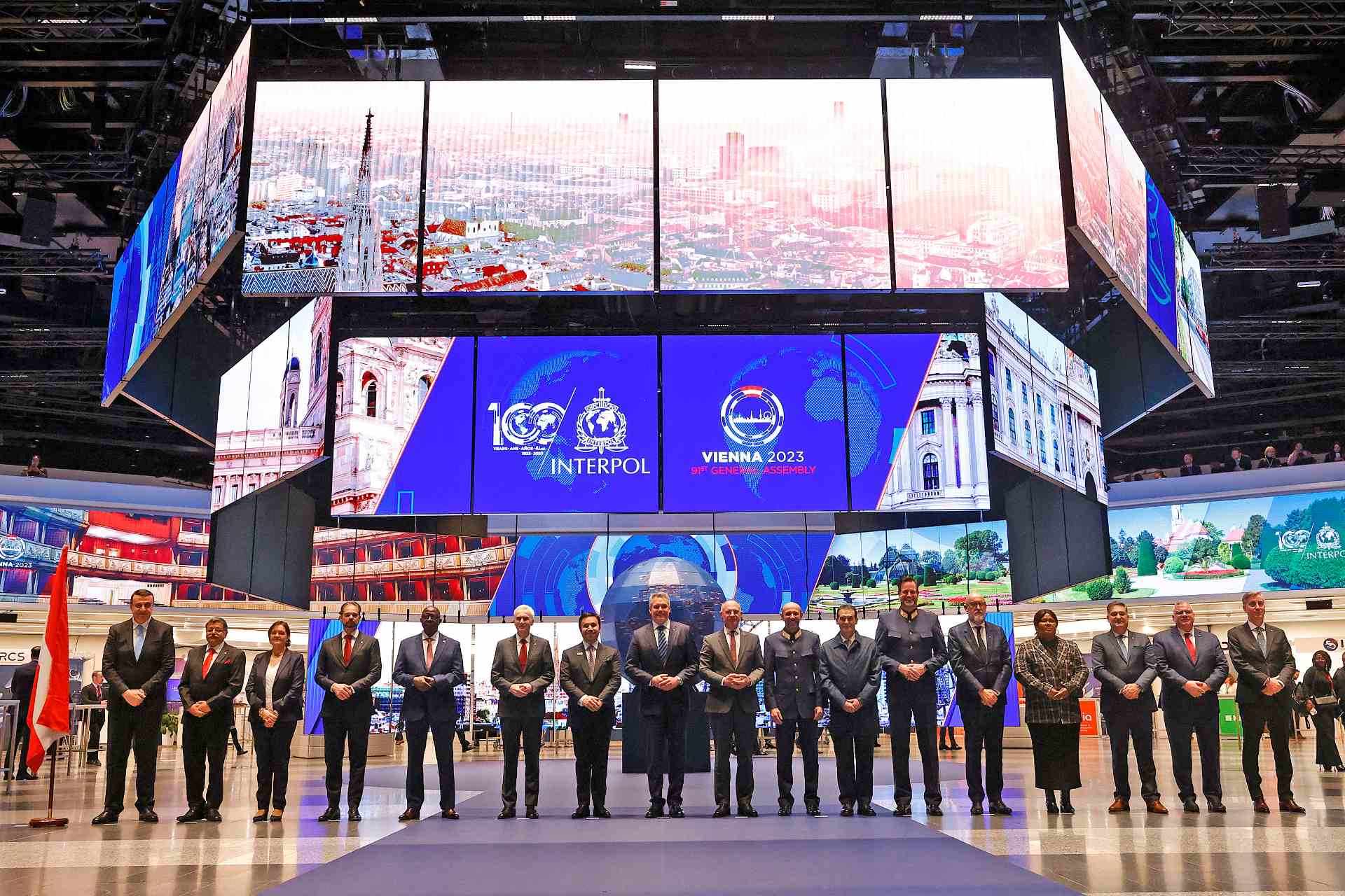 Interpol cumple 100 años desafiada por una delincuencia organizada cada vez más poderosa Interpol cumple 100 años desafiada por una delincuencia organizada cada vez más poderosa