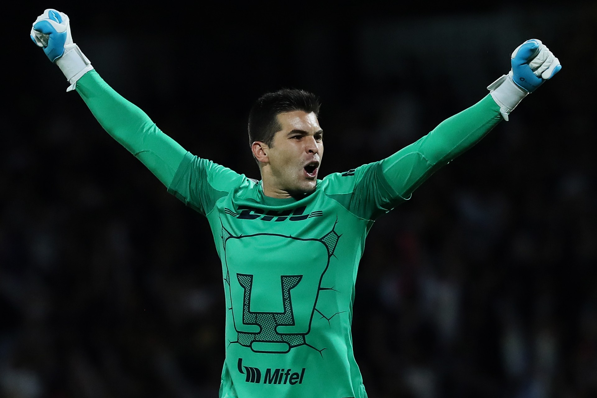 Convocan a Julio González en el Tricolor, tras lesión de Ochoa