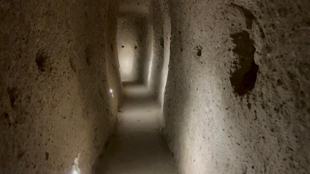 La compleja ciudad subterránea de Derinkuyu en Capadocia - l4