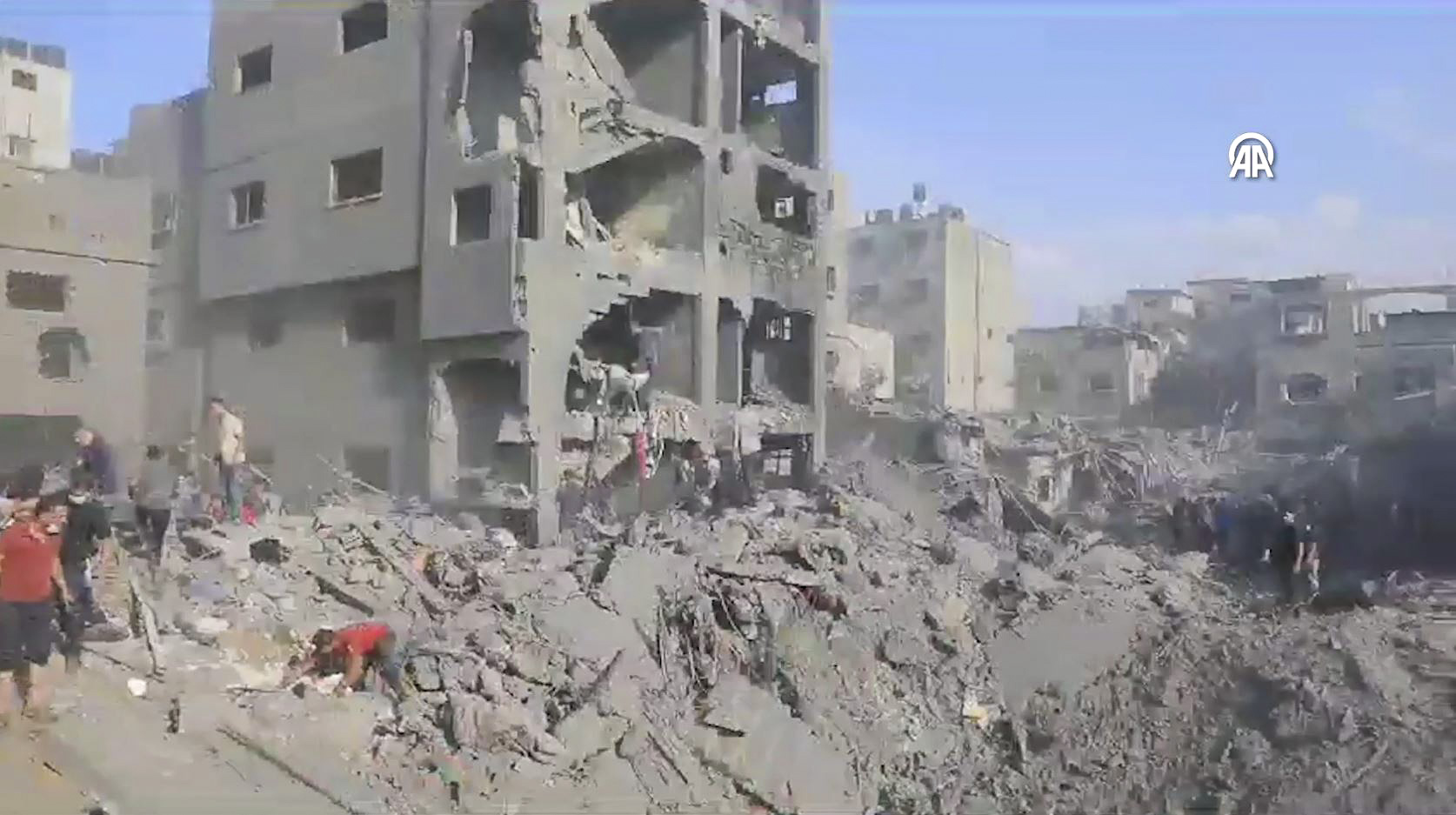 Al menos 17 muertos en el norte de Gaza en ataque israelí contra un hospital y una escuela