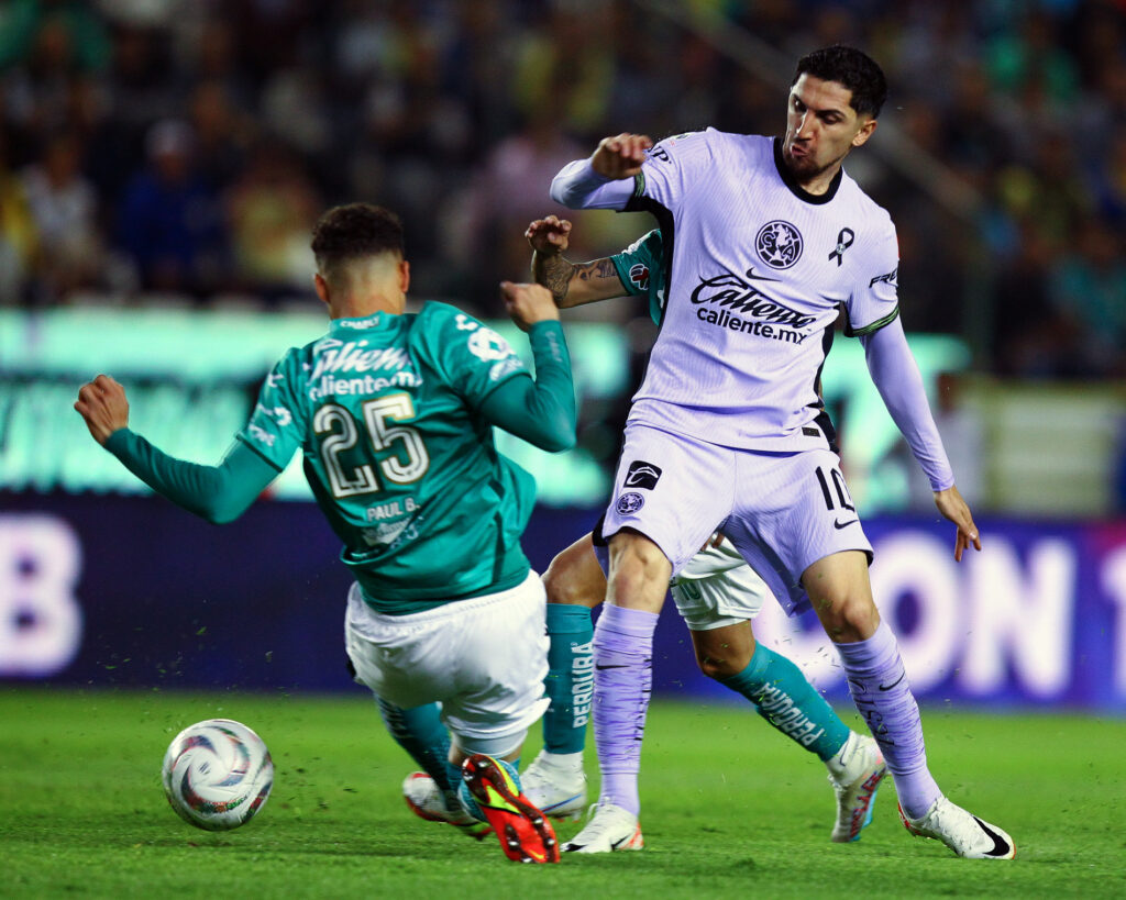 El uruguayo 'Diente' López rescata empate del León ante el América