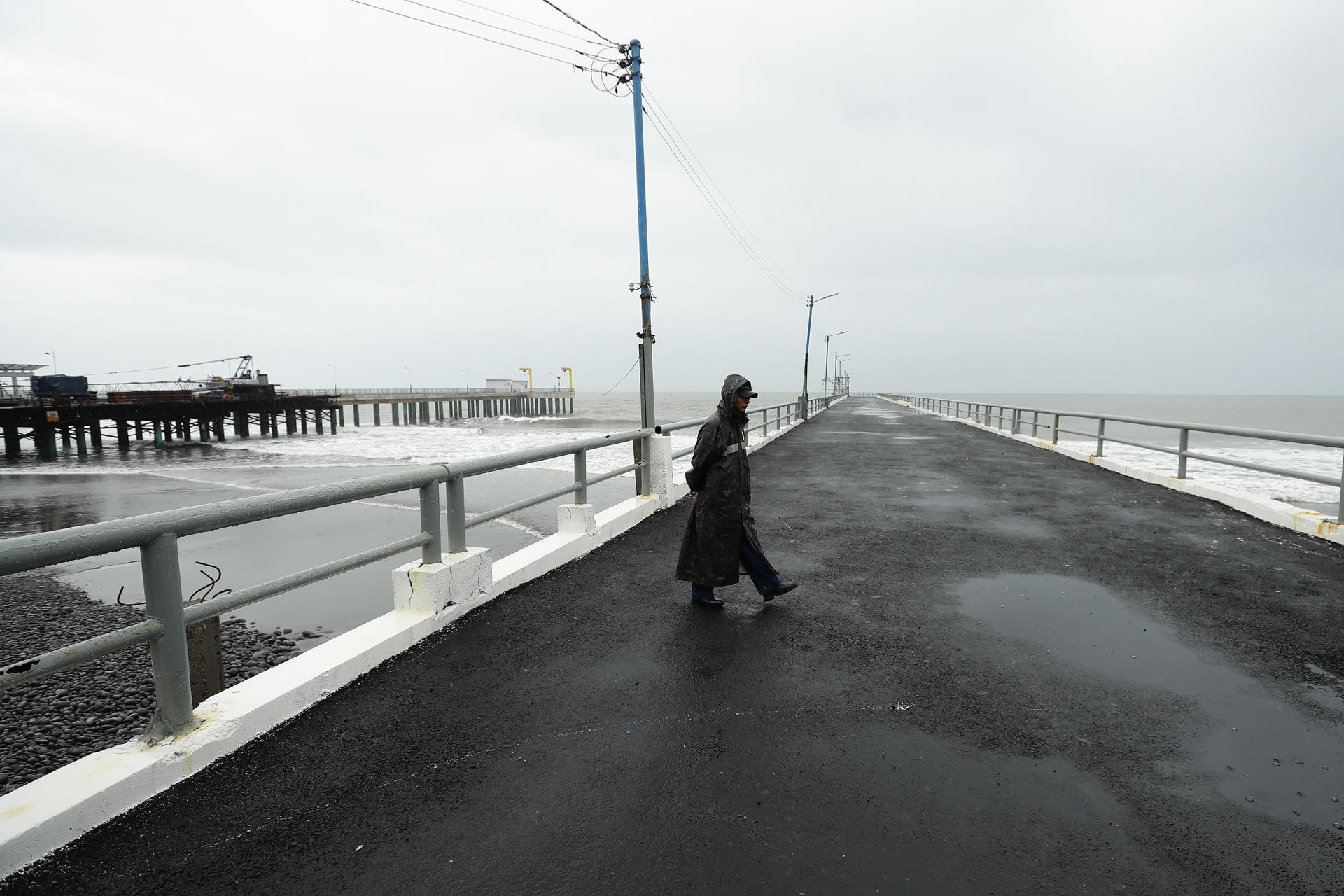 Tormenta tropical Pilar comienza a alejarse de El Salvador, pero lluvias continuarán