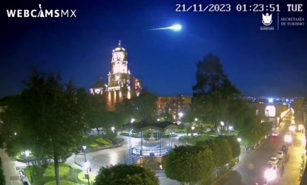 #Video Meteorito cruzó el cielo de la zona centro de México