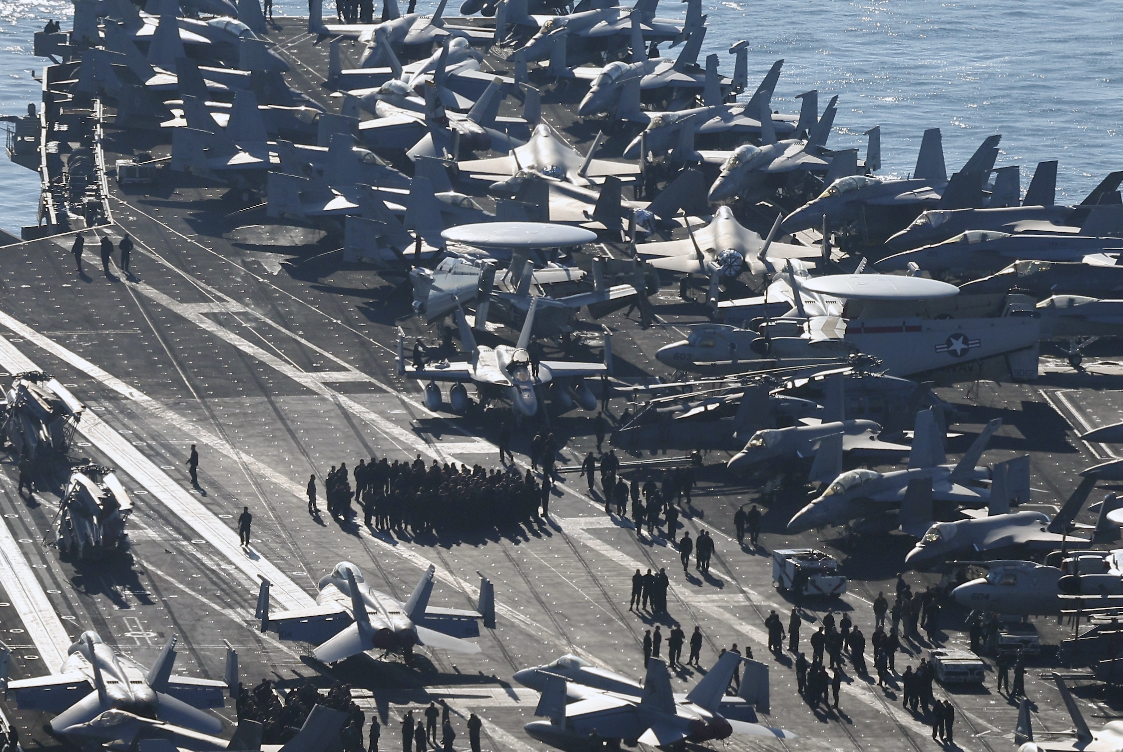 Portaviones estadounidense llega a Corea del Sur en otro gesto de fuerza de los aliados Portaviones estadounidense llega a Corea del Sur en otro gesto de fuerza de los aliados