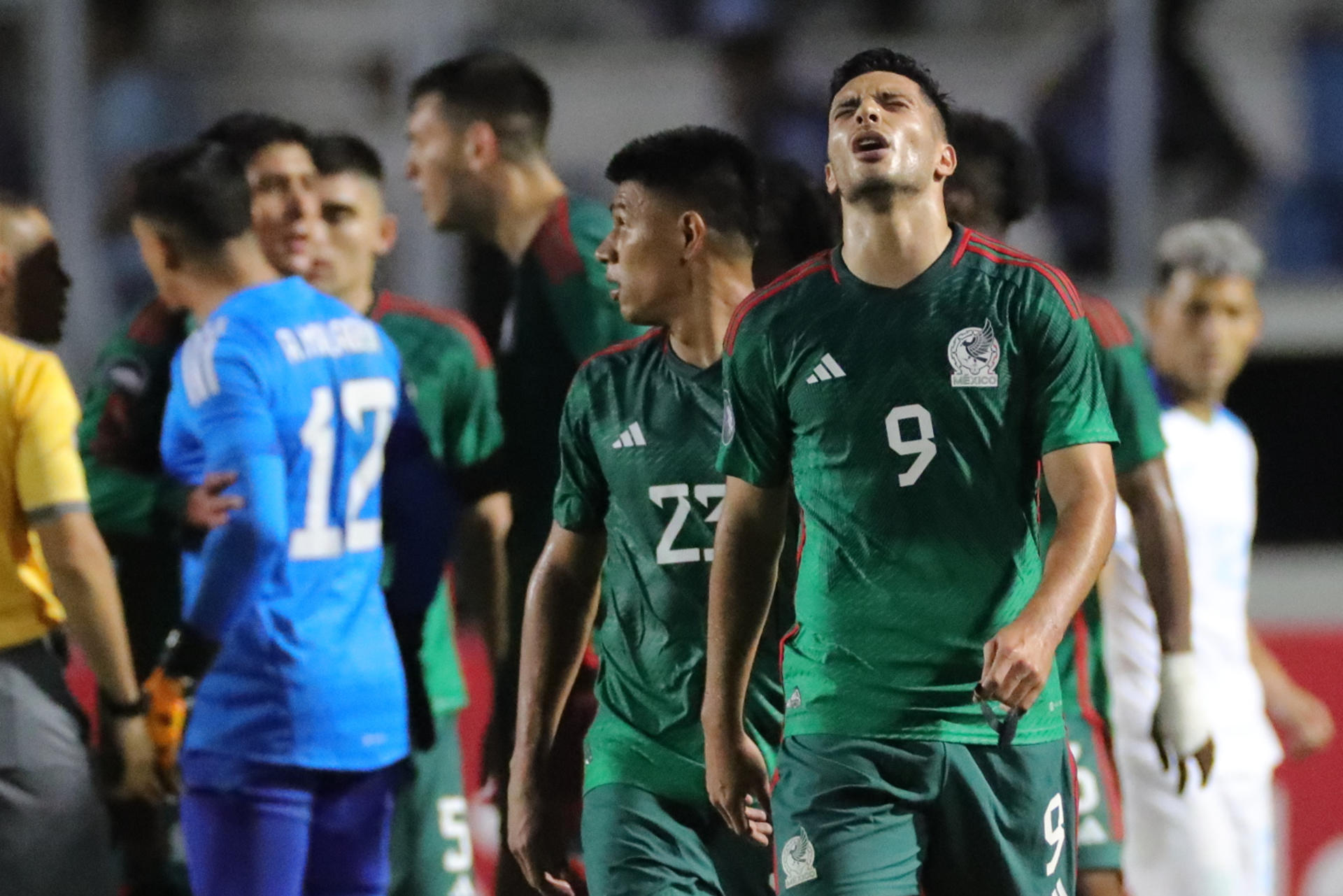 México recibe a Honduras en el Azteca obligado a ganar con claridad