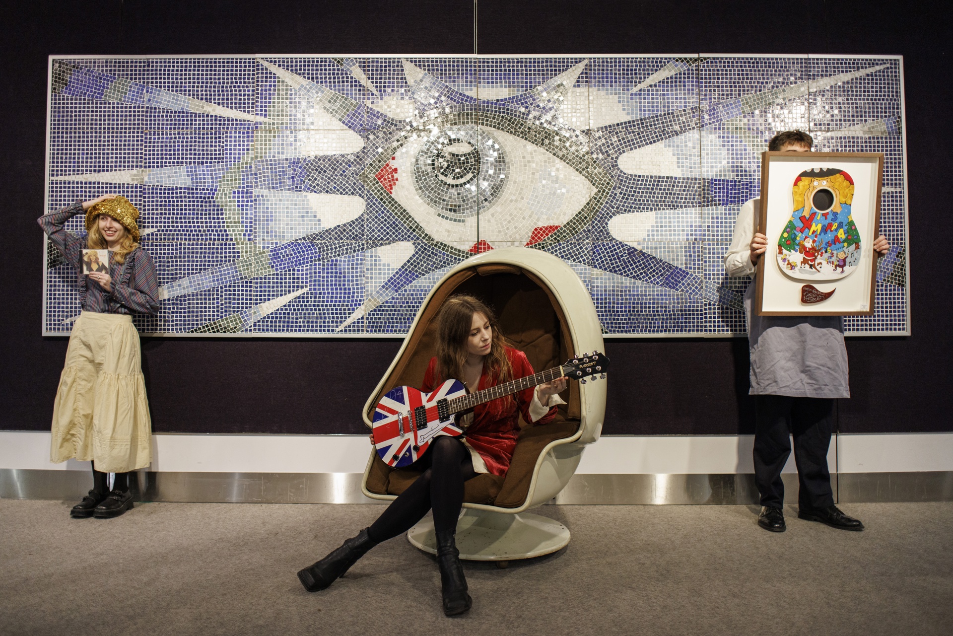 Sale a subasta el mosaico psicodélico que John Lennon encargó para su piscina Sale a subasta el mosaico psicodélico que John Lennon encargó para su piscina