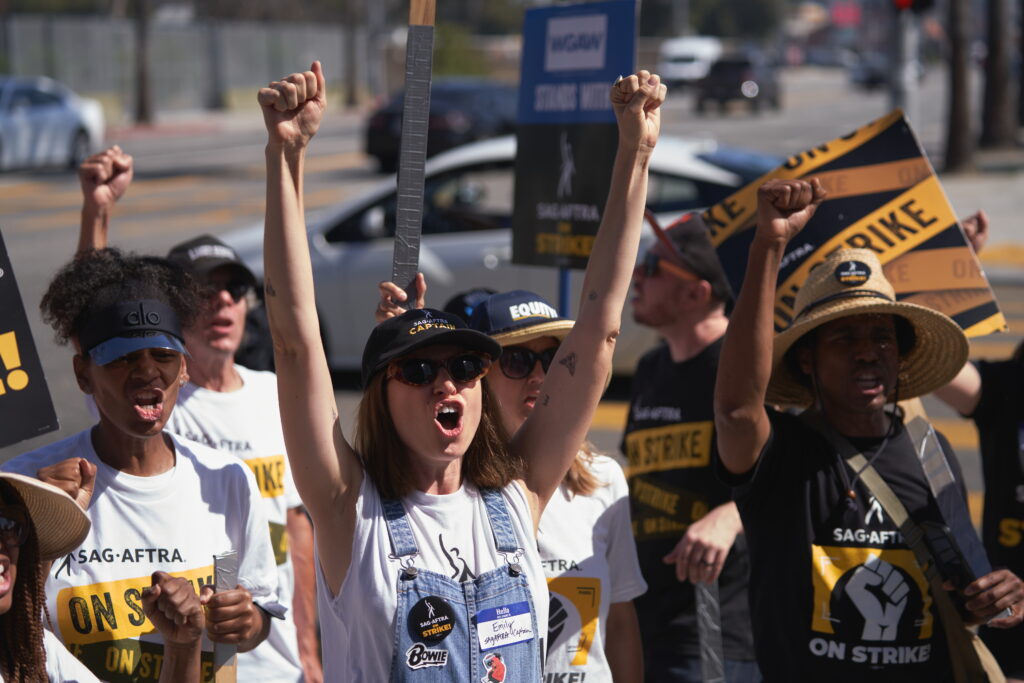 'Beetlejuice 2', 'Deadpool 3' y 'Gladiator 2' retoman rodaje tras fin de la huelga en Hollywood - sindicato-de-hollywood-1024x683