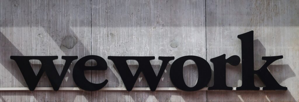 WeWork se declara en bancarrota - wework-1024x350