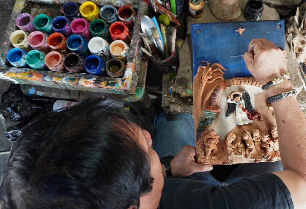 Artesana mexicana ciega causa sensación en Navidad con nacimientos miniatura - artesana-mexicana-ciega-causa-sensacion-en-navidad-con-nacimientos-miniatura-3-1024x698