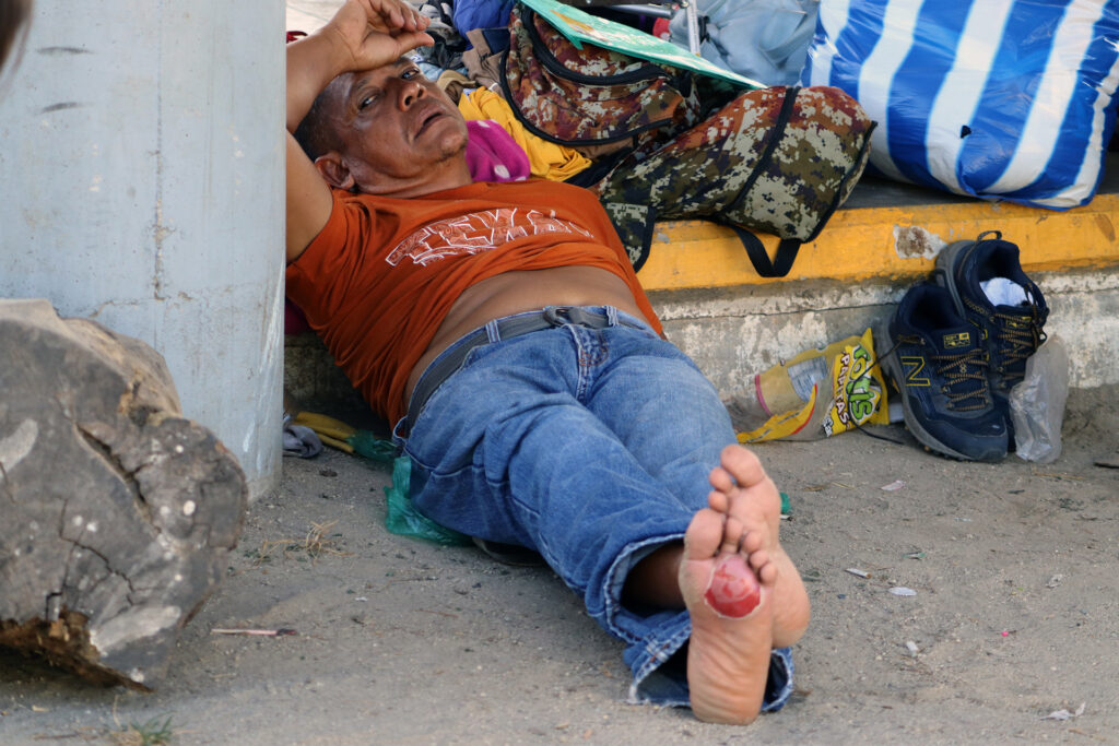 Caravana migrante denuncia más restricciones tras la reunión entre México y EE.UU. - caravana-migrante-denuncia-mas-restricciones-tras-la-reunion-entre-mexico-y-eeuu-3-1024x683