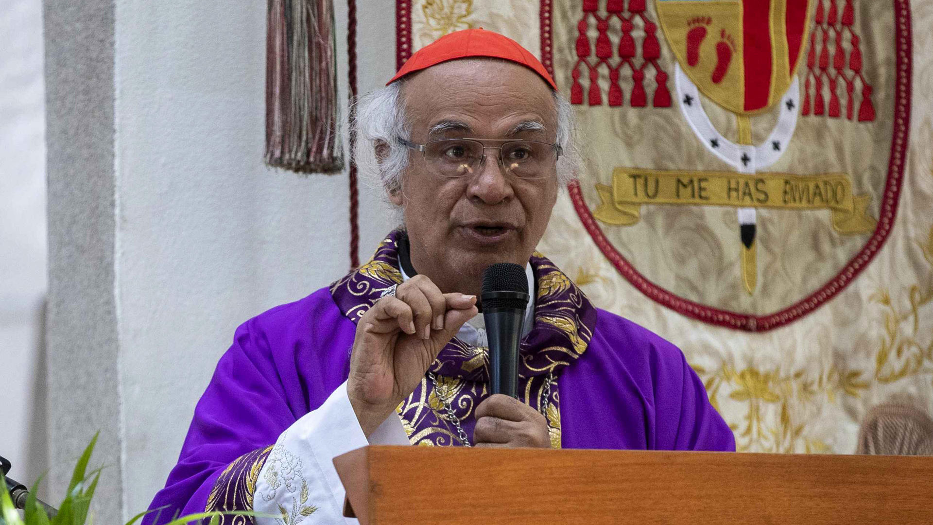 Cardenal de Nicaragua expresa cercanía con familias de sacerdotes arrestados y pide orar Cardenal de Nicaragua expresa cercanía con familias de sacerdotes arrestados y pide orar