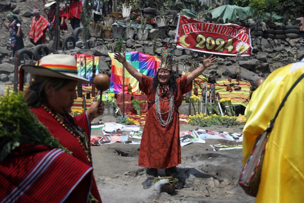 Chamanes peruanos predicen éxitos para Milei y el ocaso para Fujimori - chamanes-peruanos-predicen-exitos-para-milei-y-el-ocaso-para-fujimori-3-1024x683