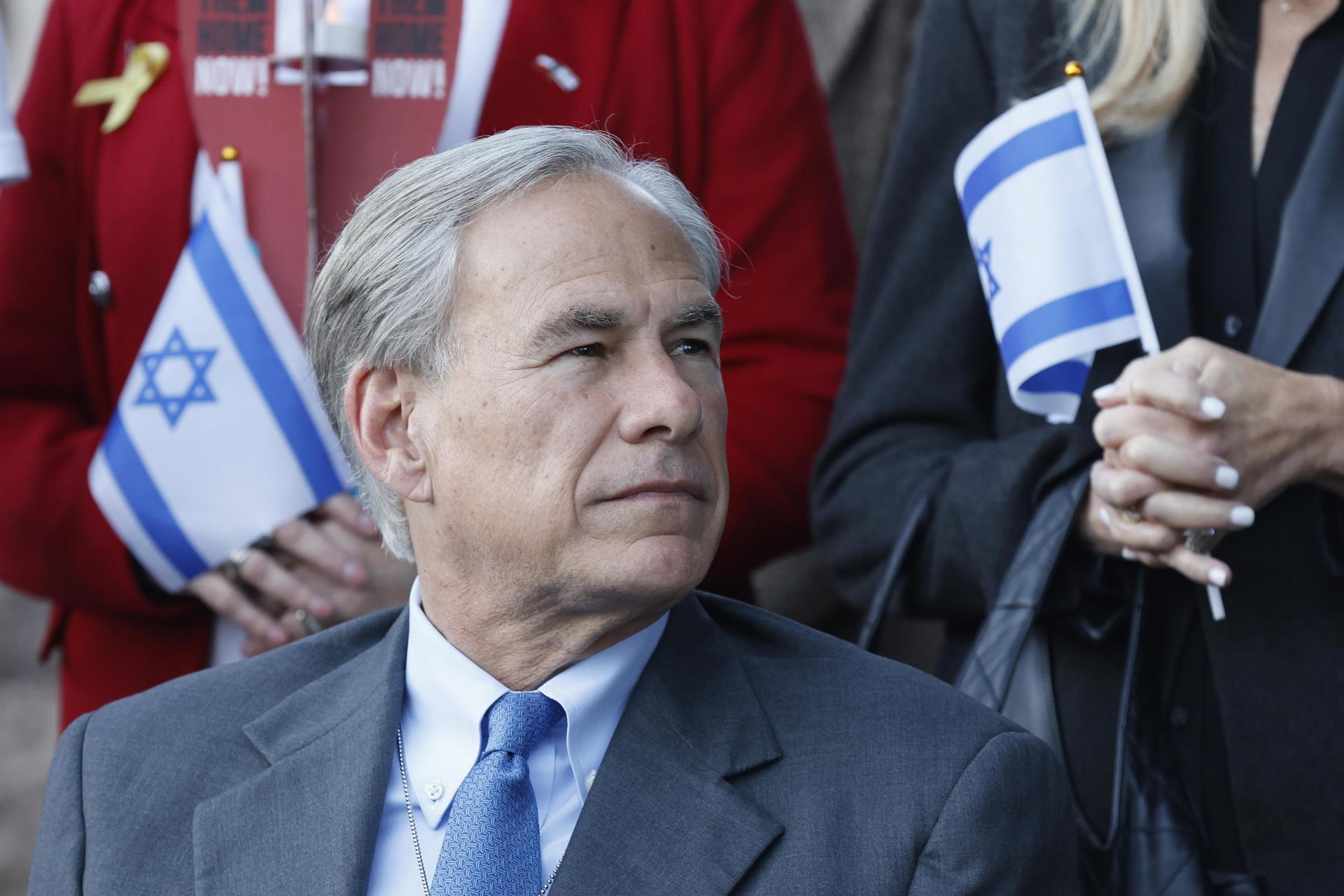 EE.UU. amenaza con demandar a Texas si aplica una nueva ley migratoria EE.UU. amenaza con demandar a Texas si aplica una nueva ley migratoria