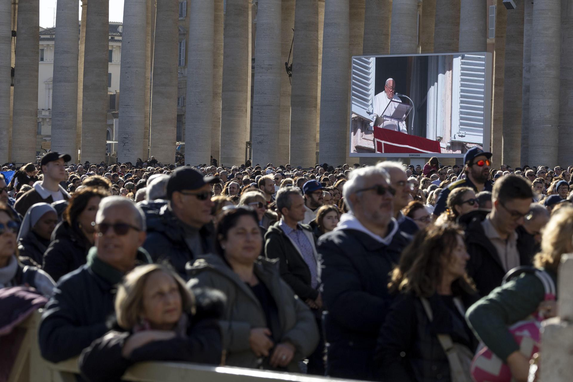 Papa Francisco subraya el valor del silencio y la sobriedad en las redes y los medios