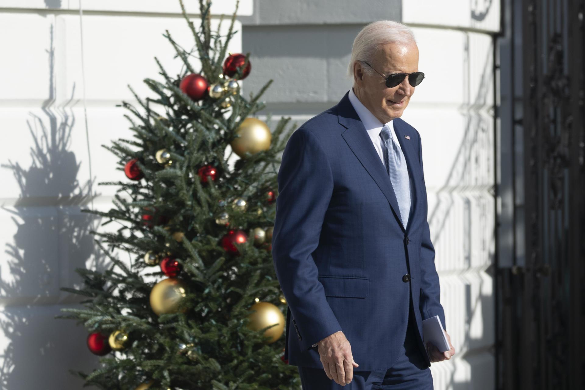 Biden pierde ante Trump en un sondeo en el que su popularidad sigue en caída Biden pierde ante Trump en un sondeo en el que su popularidad sigue en caída