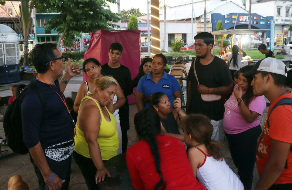 Miles de migrantes obtienen amparo para recibir atención de autoridades mexicanas - migrantes-en-tapachula-chiapas-1024x668