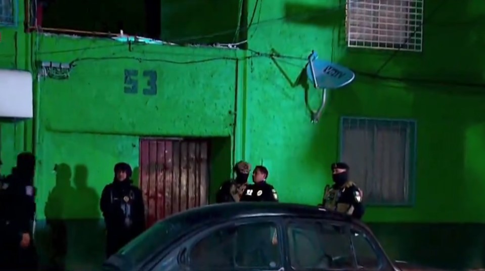 #Video Enfrentamiento en la colonia Doctores deja 2 policías heridos y dos muertos #Video Enfrentamiento en la colonia Doctores deja 2 policías heridos y dos muertos