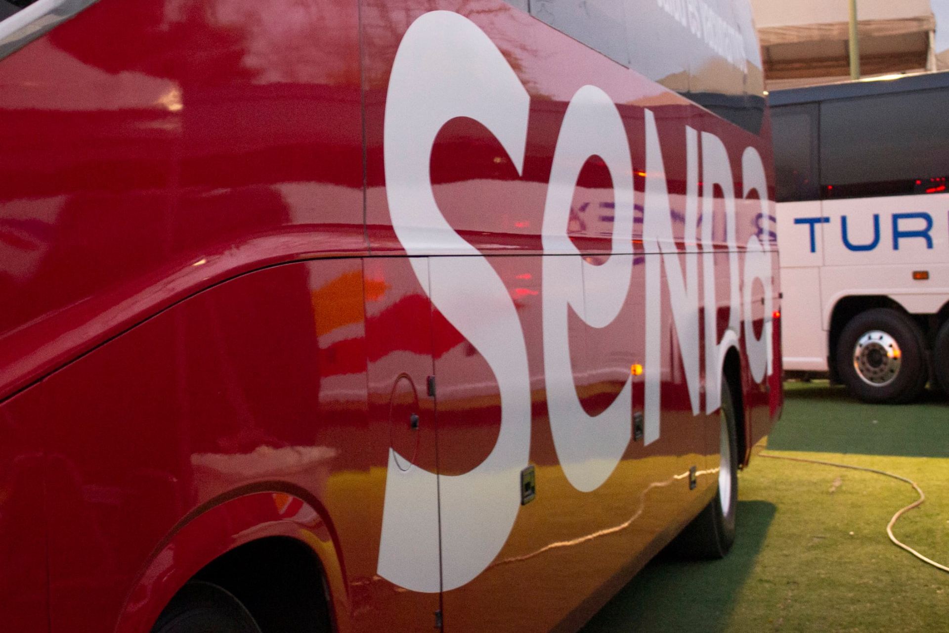 Civiles armados bajan a pasajeros de autobús en autopista de Tamaulipas