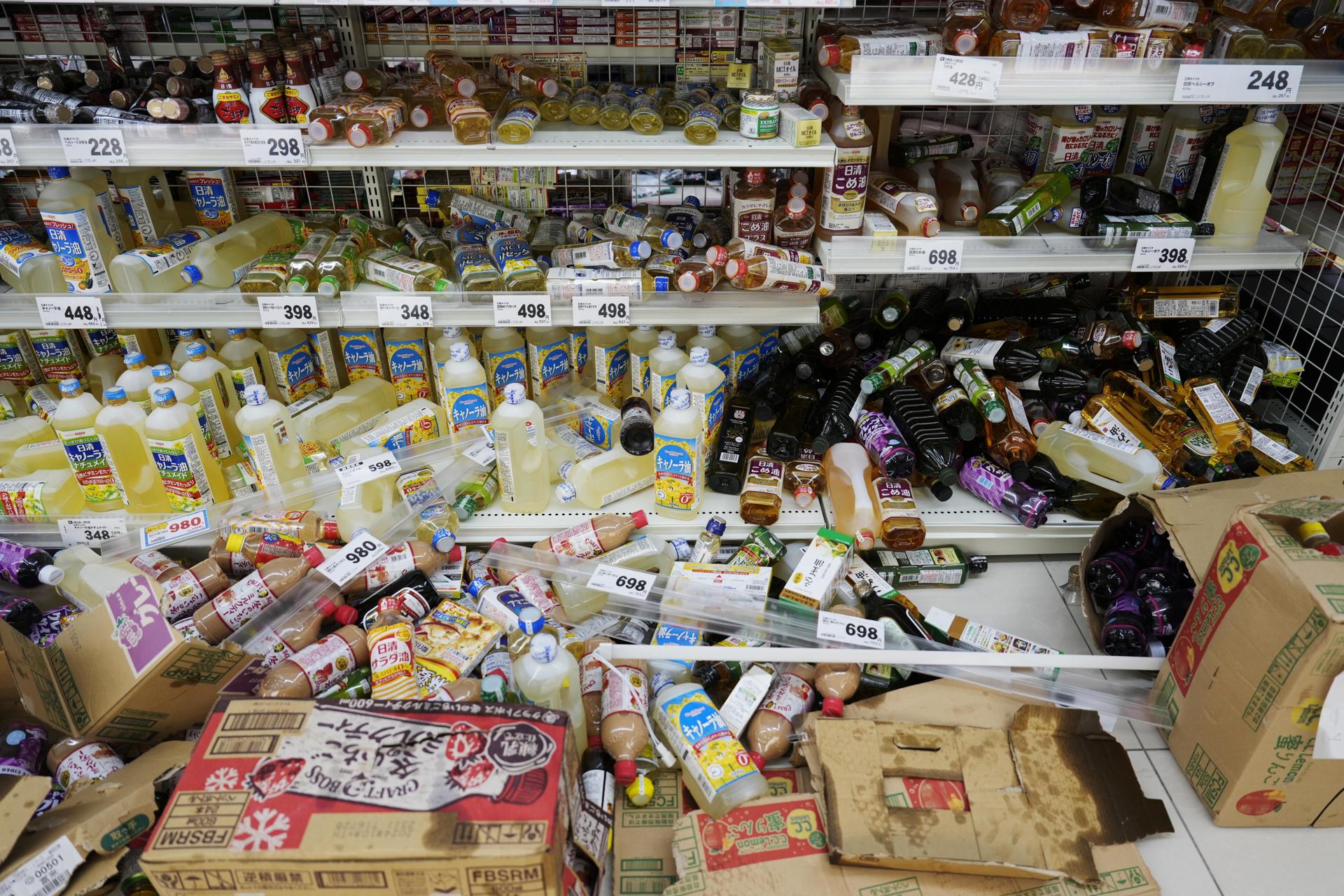 Terremoto en costa occidental de Japón deja al menos 50 muertos