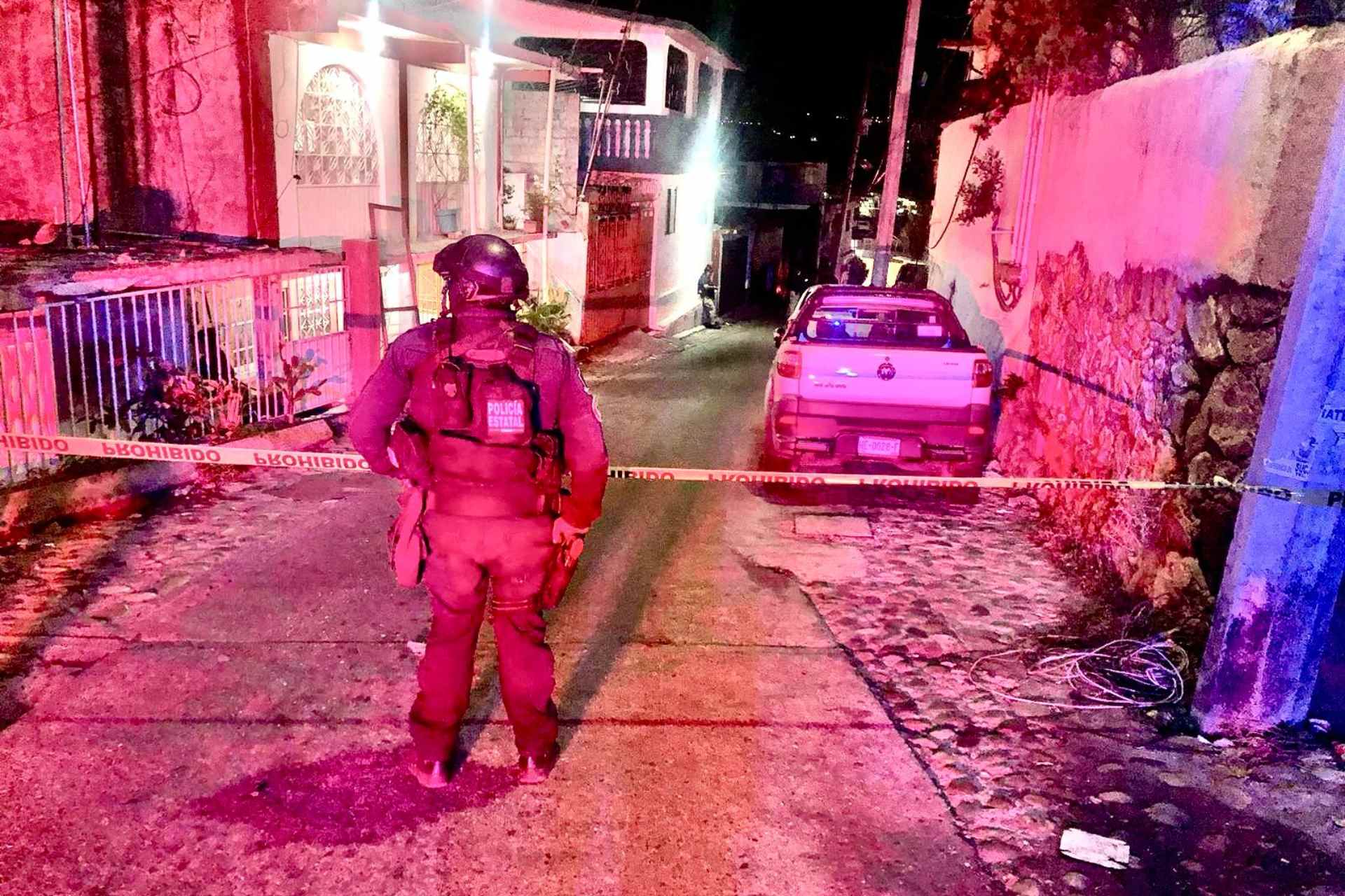 Dejan 2 cabezas humanas calcinadas cerca de colegio en Acapulco, Guerrero